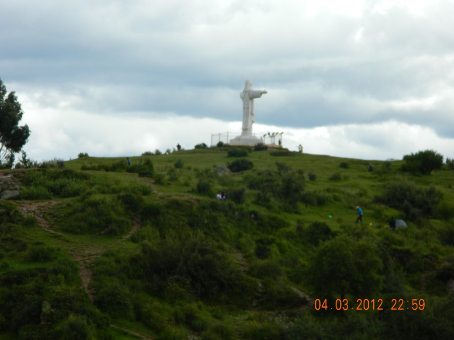     (Statue of Christ)  