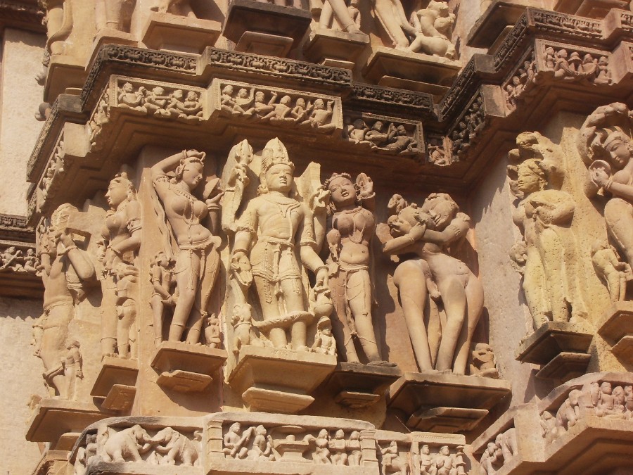    (Khajuraho),  4