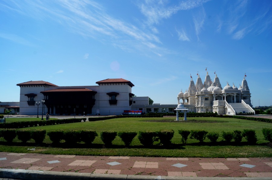    (Shri Swaminarayan mandir)  