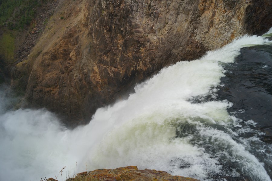     (Lower Falls the Yellowstone)