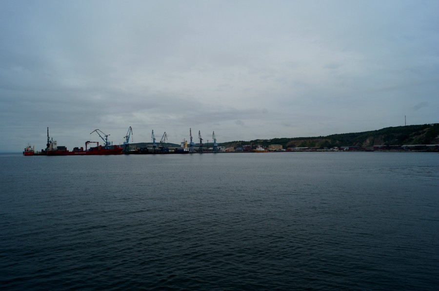 Вид на Корсаков с теплохода