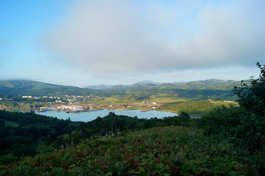 Крабозаводское по дороге на сопку с танками