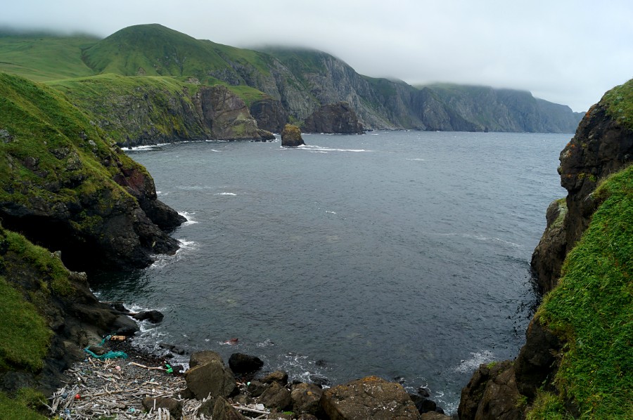 Бухточка на северо-западе в начале мыса Край Света