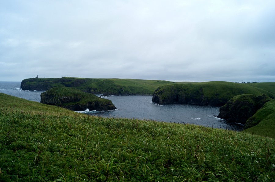 Бухта Крабовая с мыса Край Света